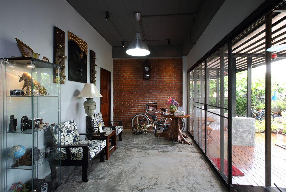 Mon Lodge & Yoga Donmueang Bangkok Exterior photo